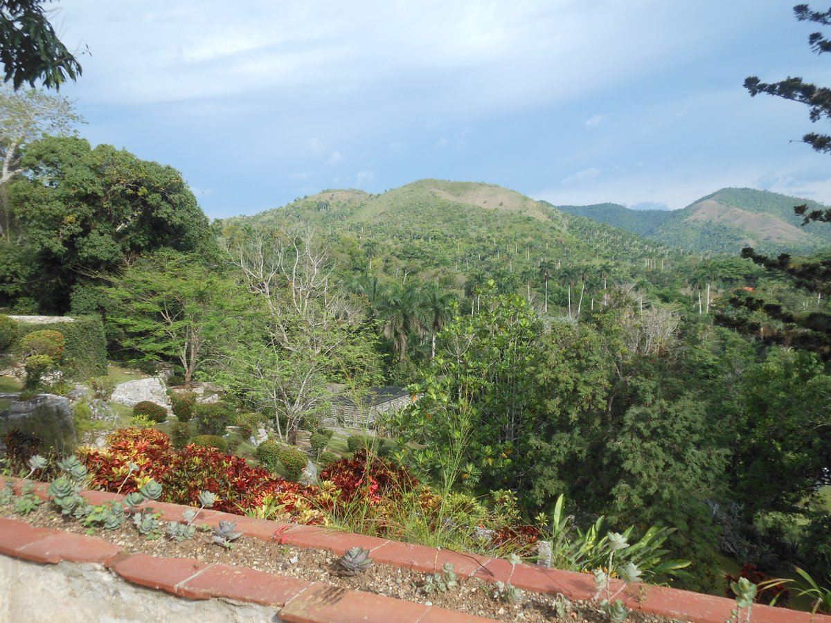 Paisaje de Soroa ubicada en la Sierra del Rosario